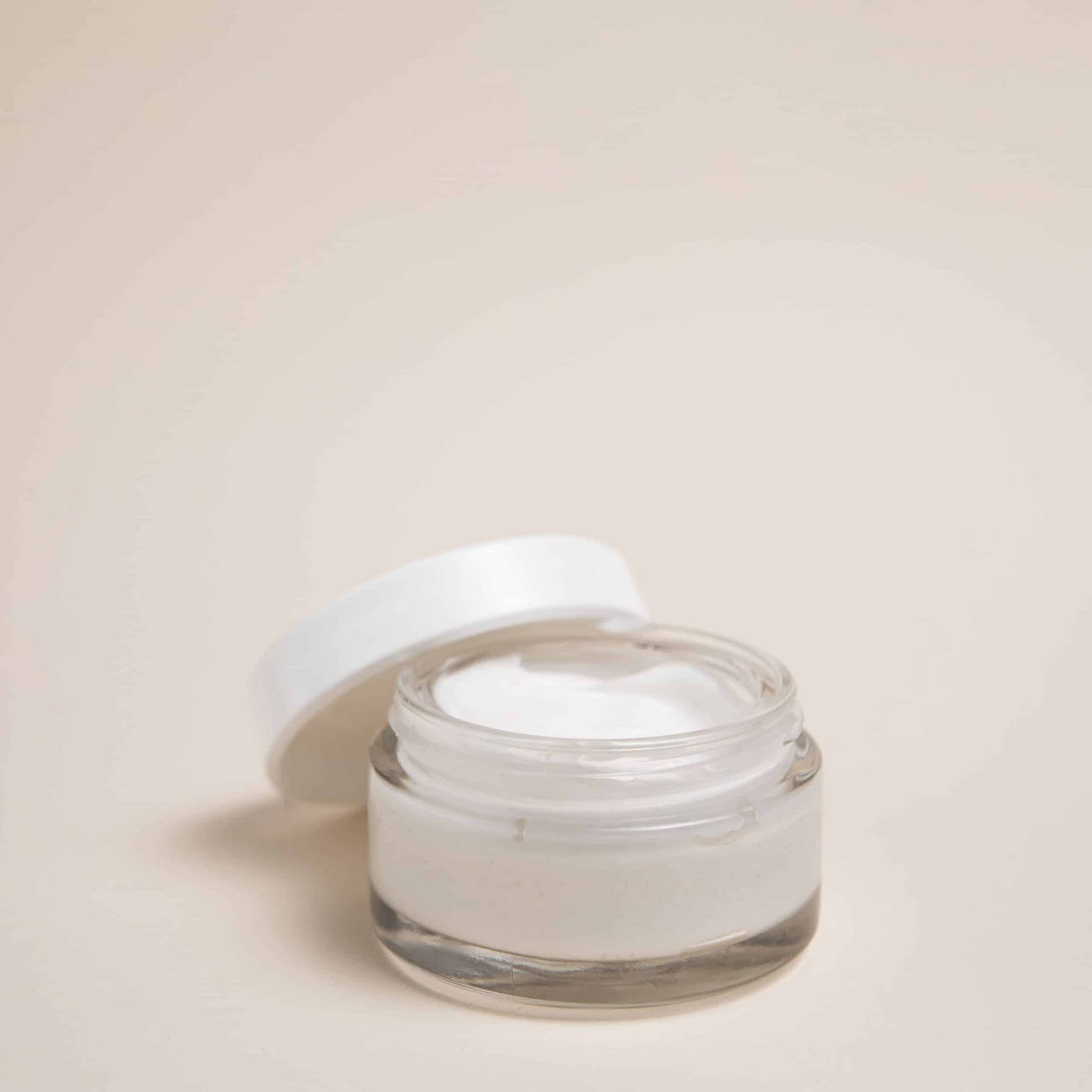 LabCBD - 5 beneficios de la crema de CBD para la piel 1 crema de cbd para la piel